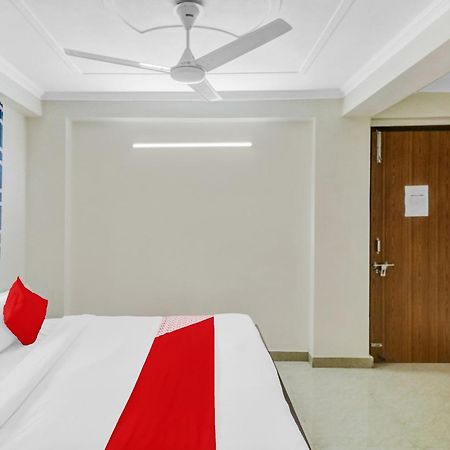Hotel O South Plaza Near Qutab Minar Metro Station New Delhi Exterior photo