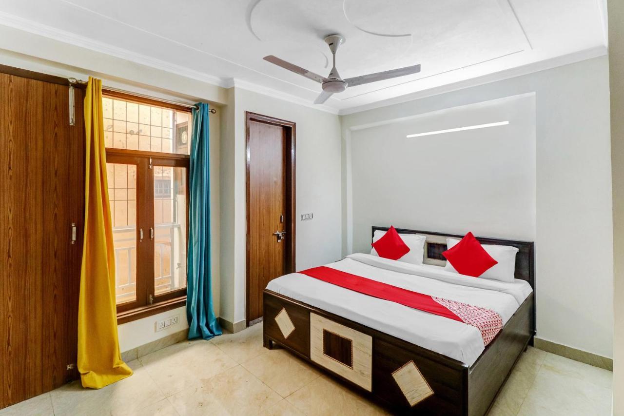 Hotel O South Plaza Near Qutab Minar Metro Station New Delhi Exterior photo