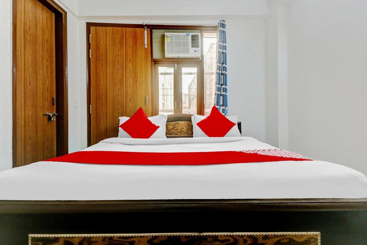 Hotel O South Plaza Near Qutab Minar Metro Station New Delhi Exterior photo